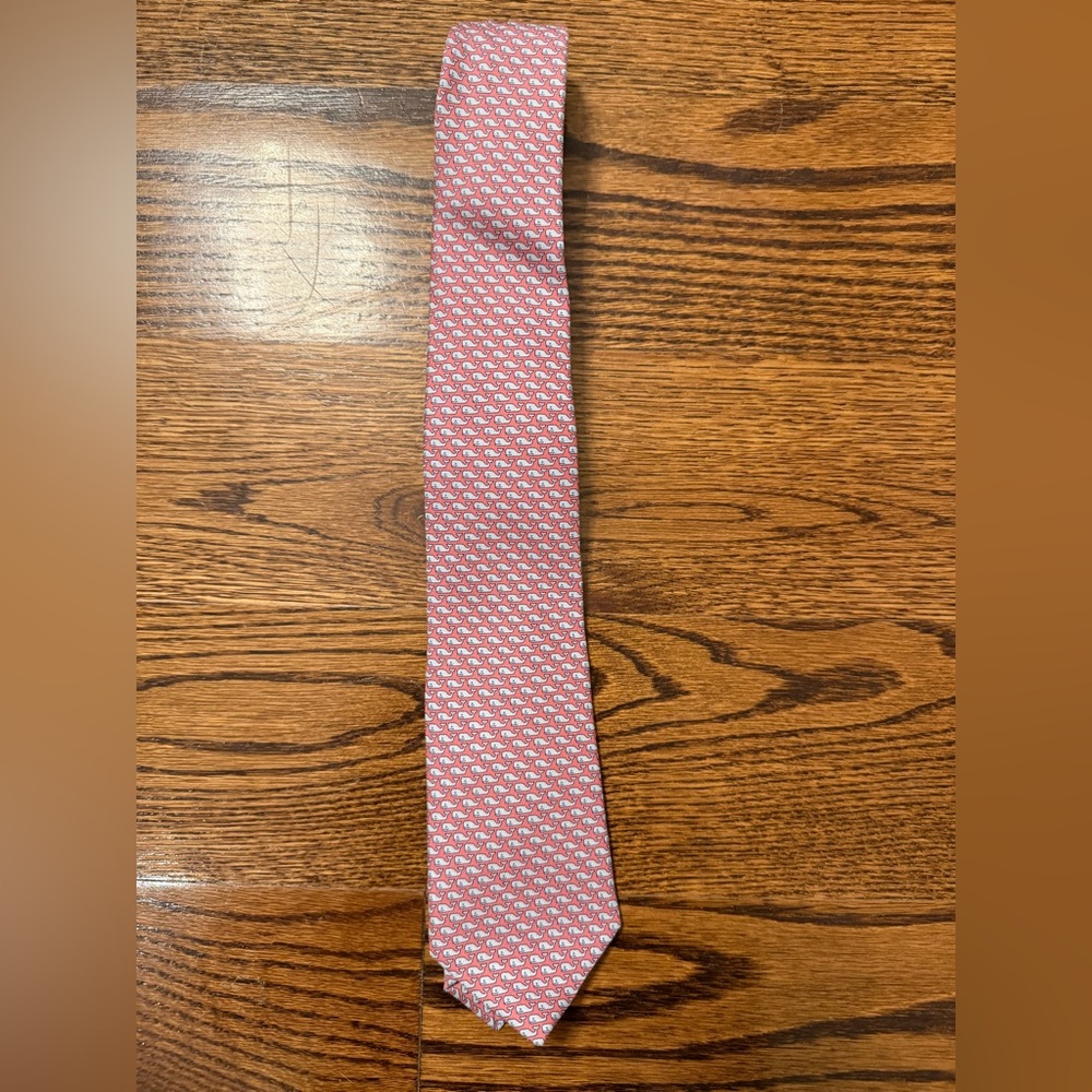 Vineyard Vines boy tie